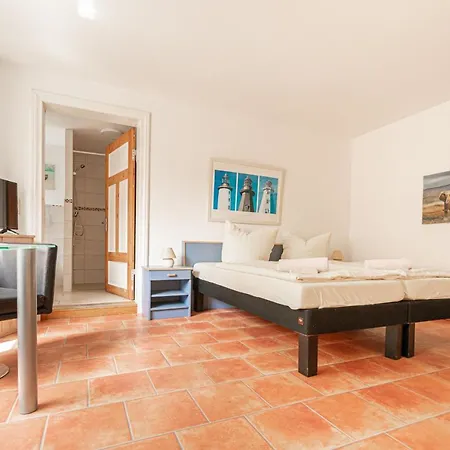 Hummelhus Elmenhorst * Elmenhorst/Lichtenhagen